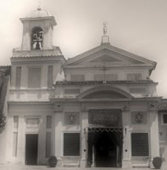 La facciata d'ingresso dell'Antico Santuario della Madonna del Divino Amore in Roma