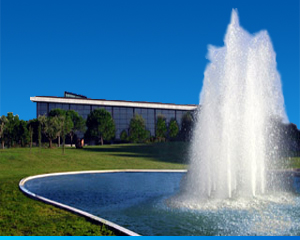 Il Nuovo Santuario visto dal laghetto