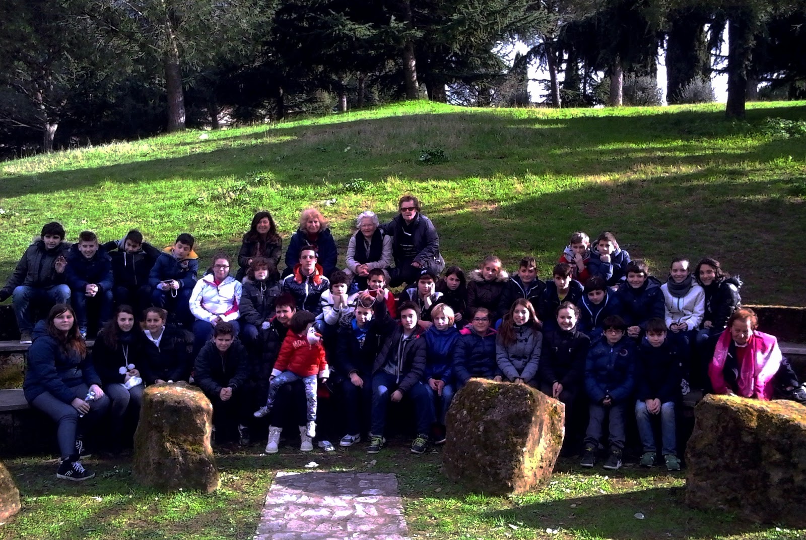 Giovedì 26 febbraio 2015 i ragazzi della Parrocchia San Martino di Cerveteri (Roma) hanno svolto il ritiro spirituale di preparazione alla Santa Cresima presso il Santuario del Divino Amore. Giovedì 26 febbraio 2015 i ragazzi della Parrocchia San Martino di Cerveteri (Roma) hanno svolto il ritiro spirituale di preparazione alla Santa Cresima presso il Santuario del Divino Amore.