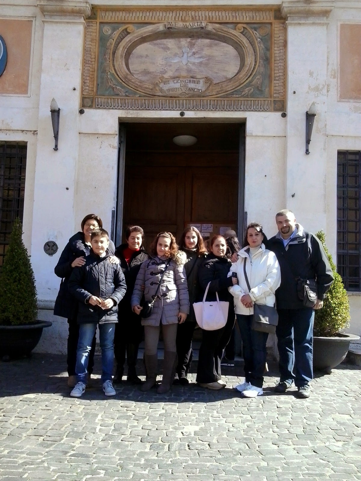 Domenica 8 marzo 2015 sono giunti al Santuario alcuni ragazzi, con i genitori e la catechista Luisa, del 1°anno Cresima della Parrocchia San Filippo Neri - Chiesa Tempio degli Angeli di Colle Fiorito di Guidonia (Roma). Domenica 8 marzo 2015 sono giunti al Santuario alcuni ragazzi, con i genitori e la catechista Luisa, del 1°anno Cresima della Parrocchia San Filippo Neri - Chiesa Tempio degli Angeli di Colle Fiorito di Guidonia (Roma).