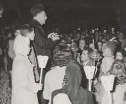 Pellegrinaggio notturno al Santuario della Madonna del Divino Amore in Roma